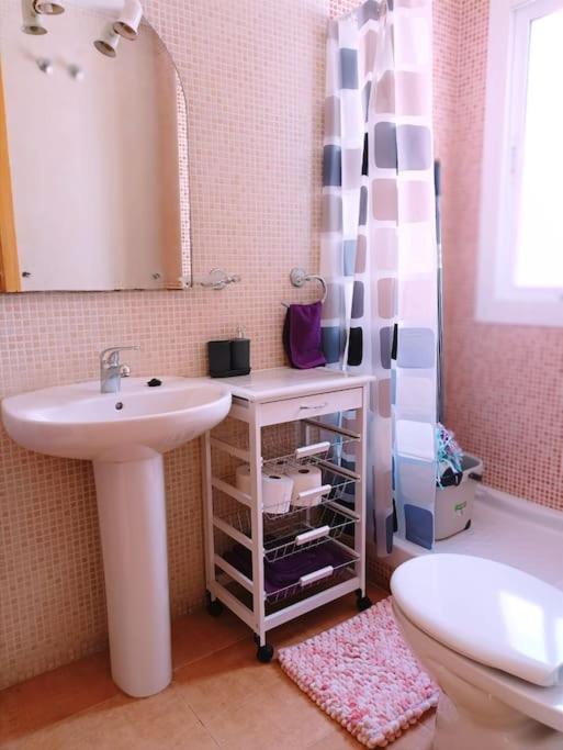 فيلا Casa Familiar A Pie De Piscina مْبيرا المظهر الخارجي الصورة